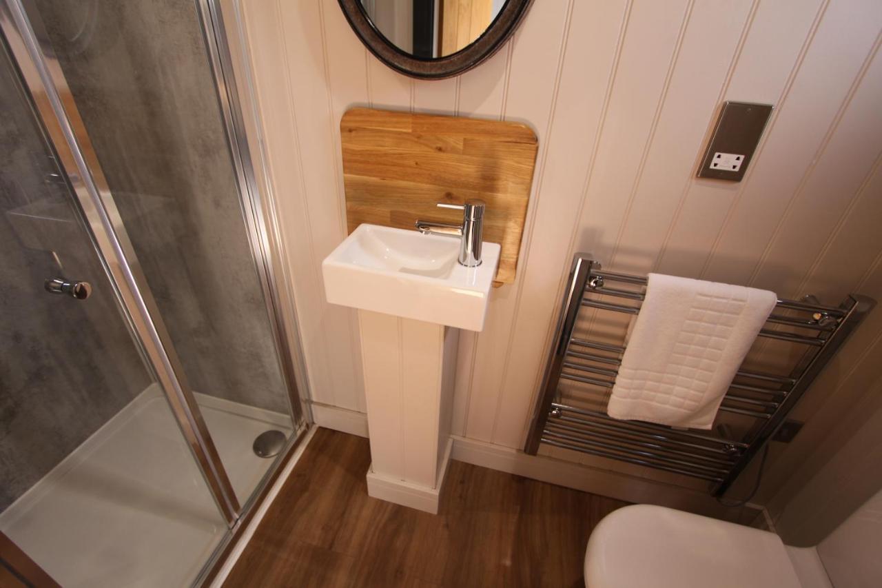 Springwood Shepherd Huts Glamping * Йорк
