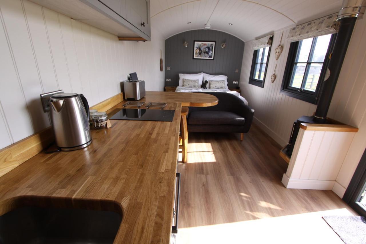 Springwood Shepherd Huts Glamping * Йорк