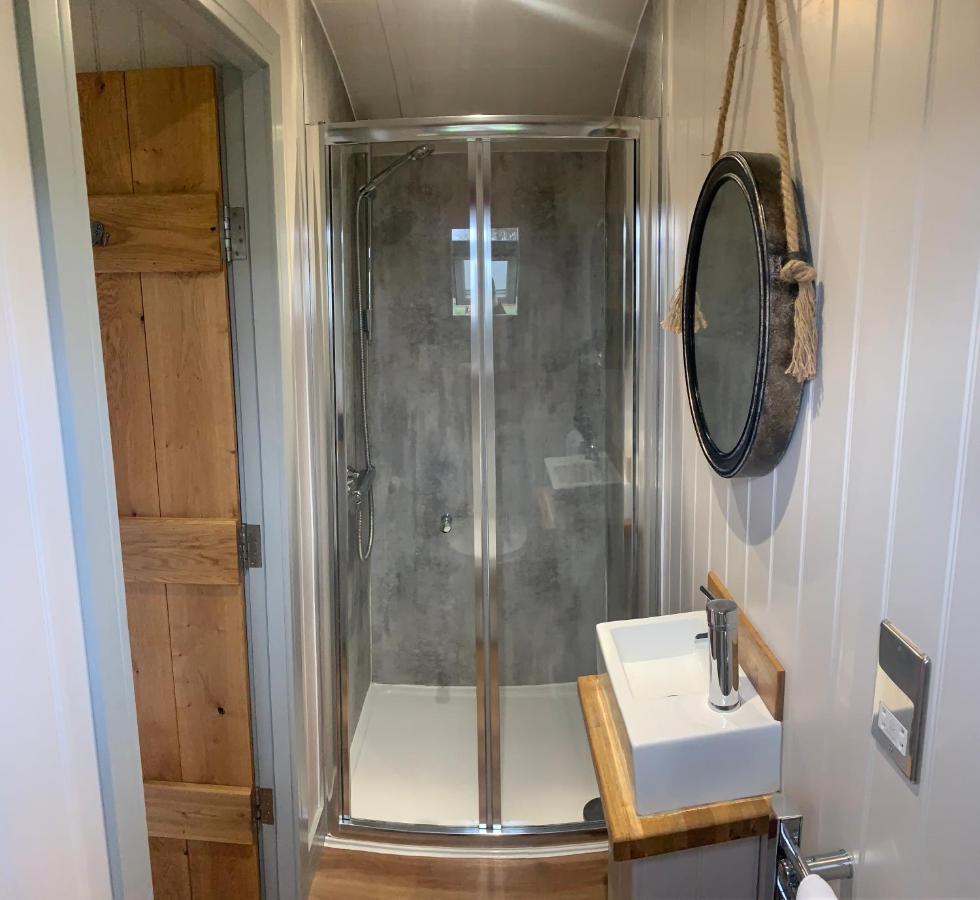 Springwood Shepherd Huts Glamping * Йорк